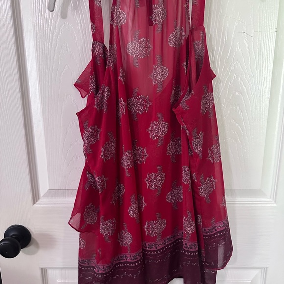 Red blouse - Picture 2 of 2